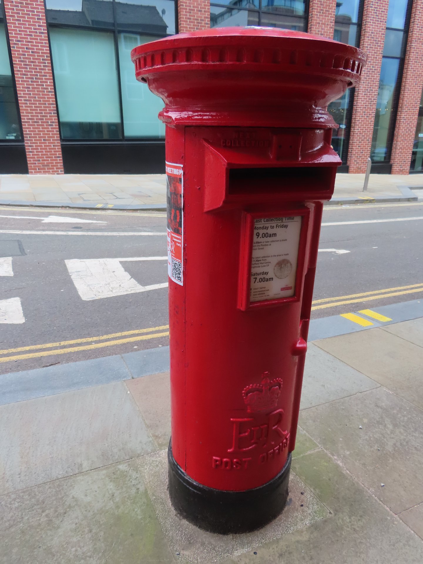 Postbox: Charles Street, Sheffield, Sheffield, South Yorkshire