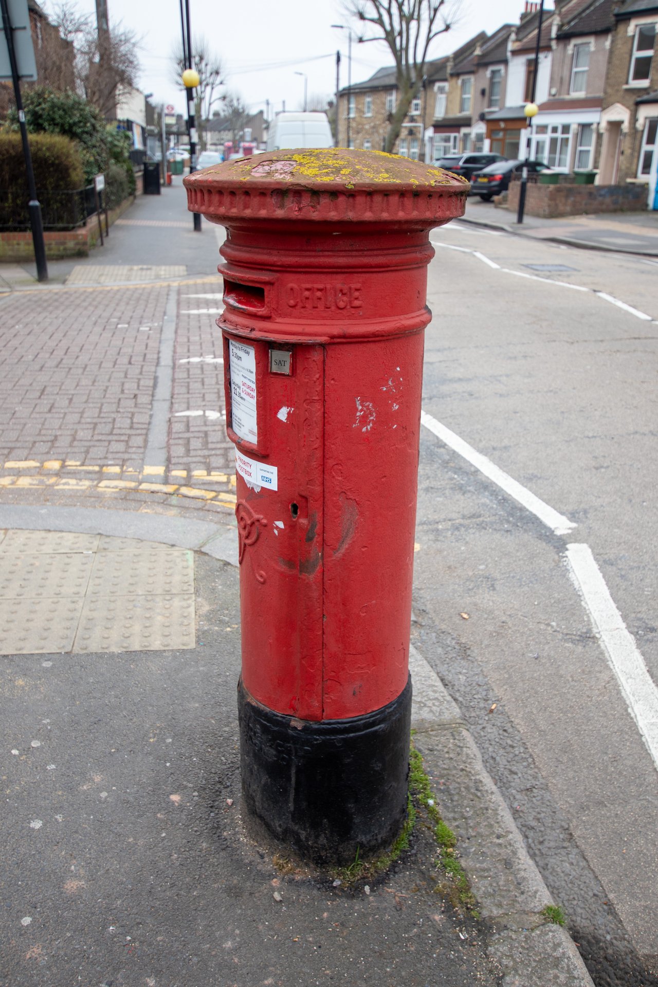 Halley Road, Greater London photo 5