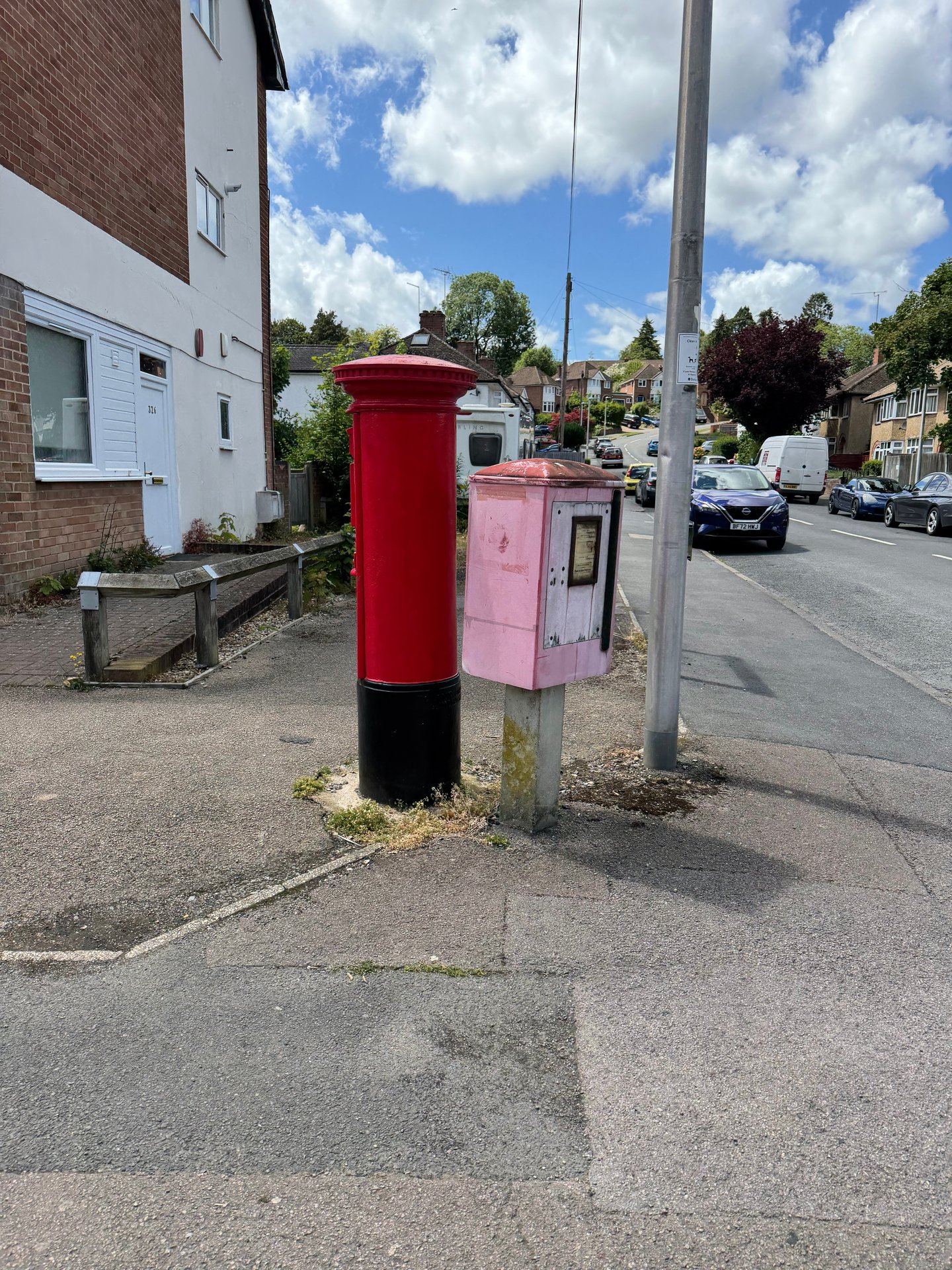 Sheridan Avenue, Reading photo 2