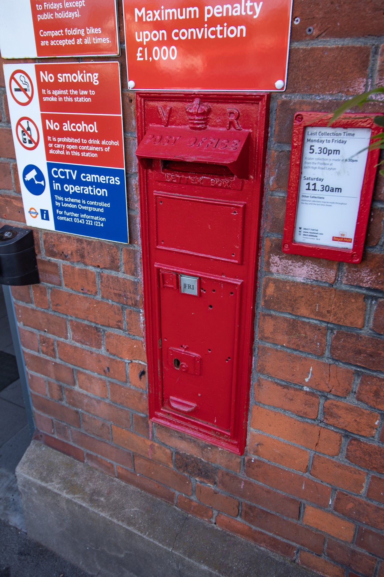 Station Approach, Greater London photo 3