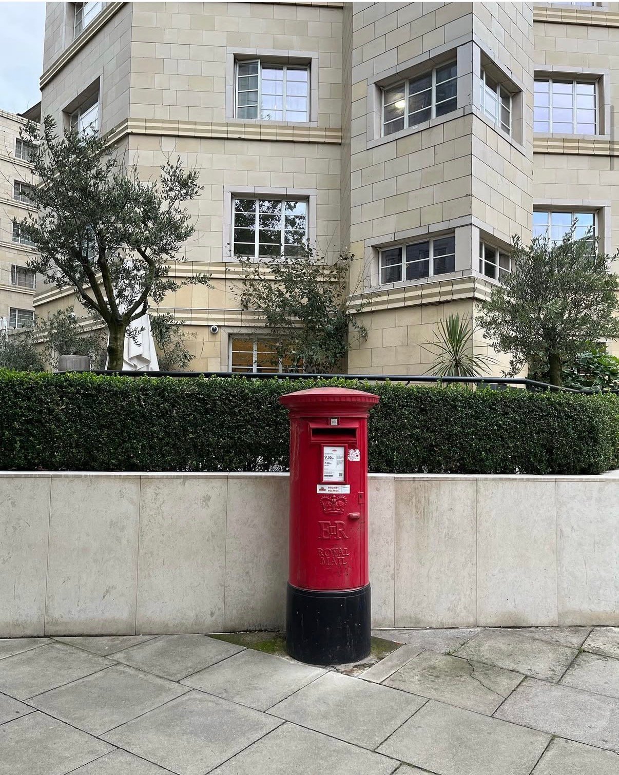 Longford Street, Greater London, Queen Elizabeth II