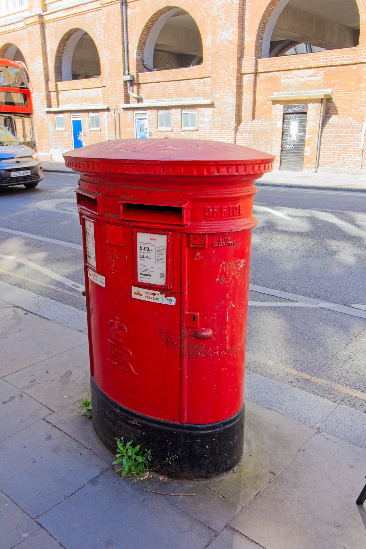 Railway Street, Greater London photo 2