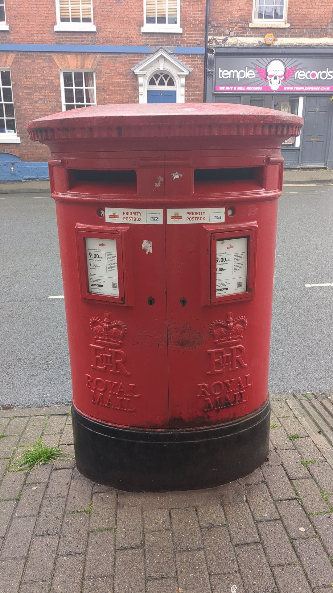 Bridge Street, Hereford, Queen Elizabeth II