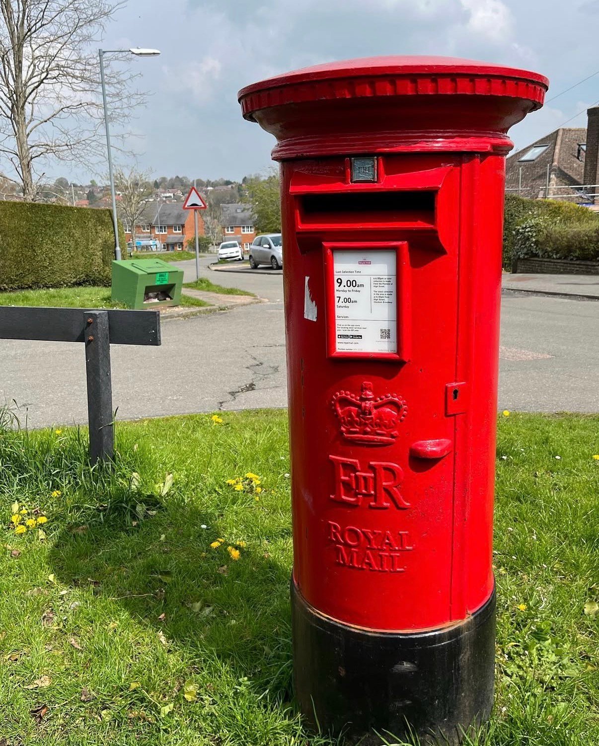 Aylward Gardens, Chesham, Queen Elizabeth II
