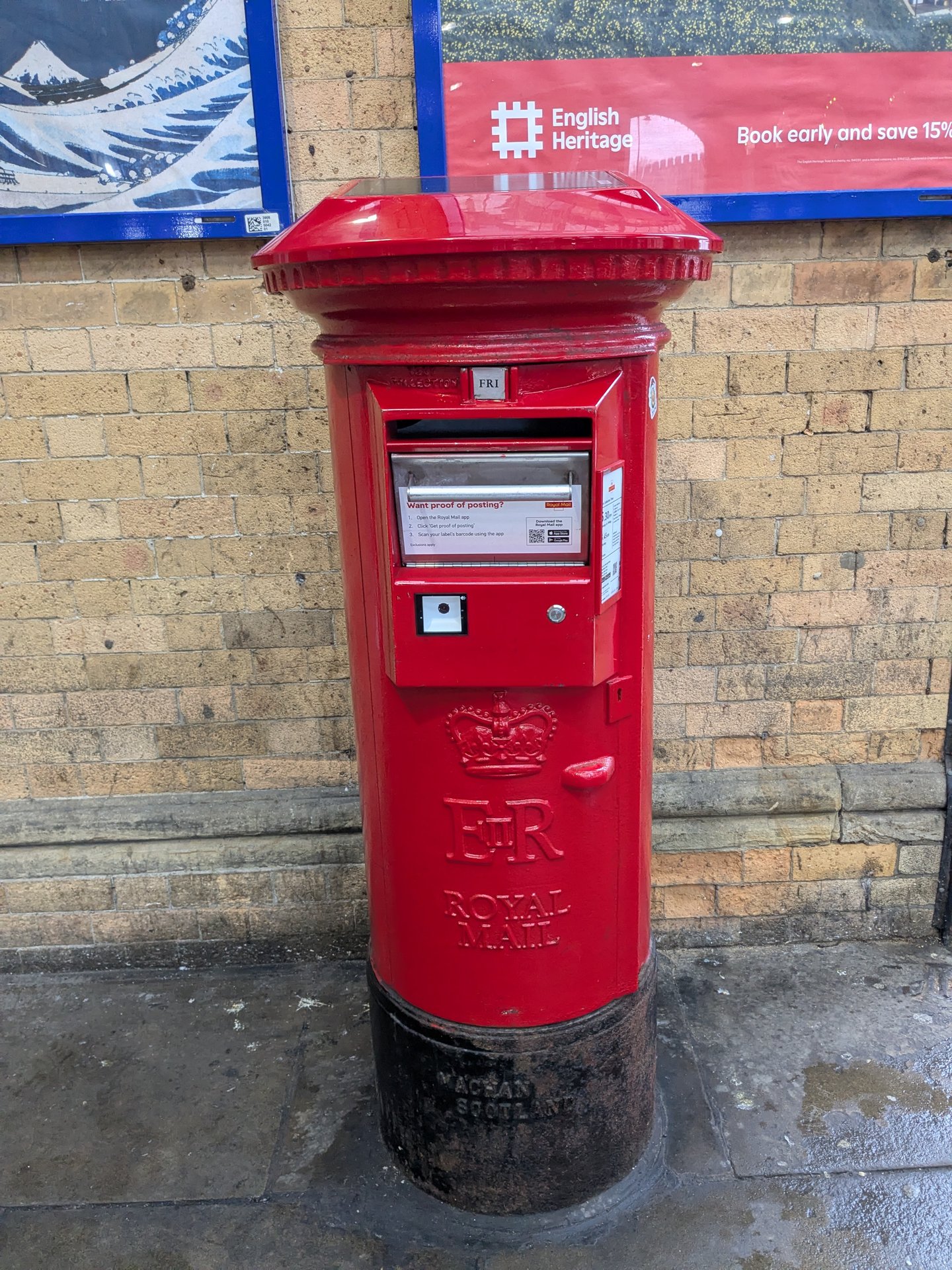 Station Road, York, Queen Elizabeth II