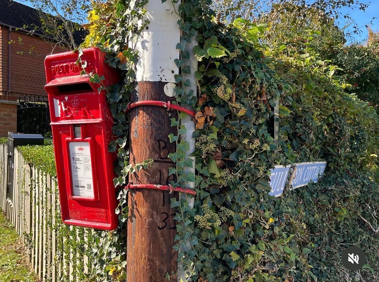Hare Lane, Little Missenden, Queen Elizabeth II