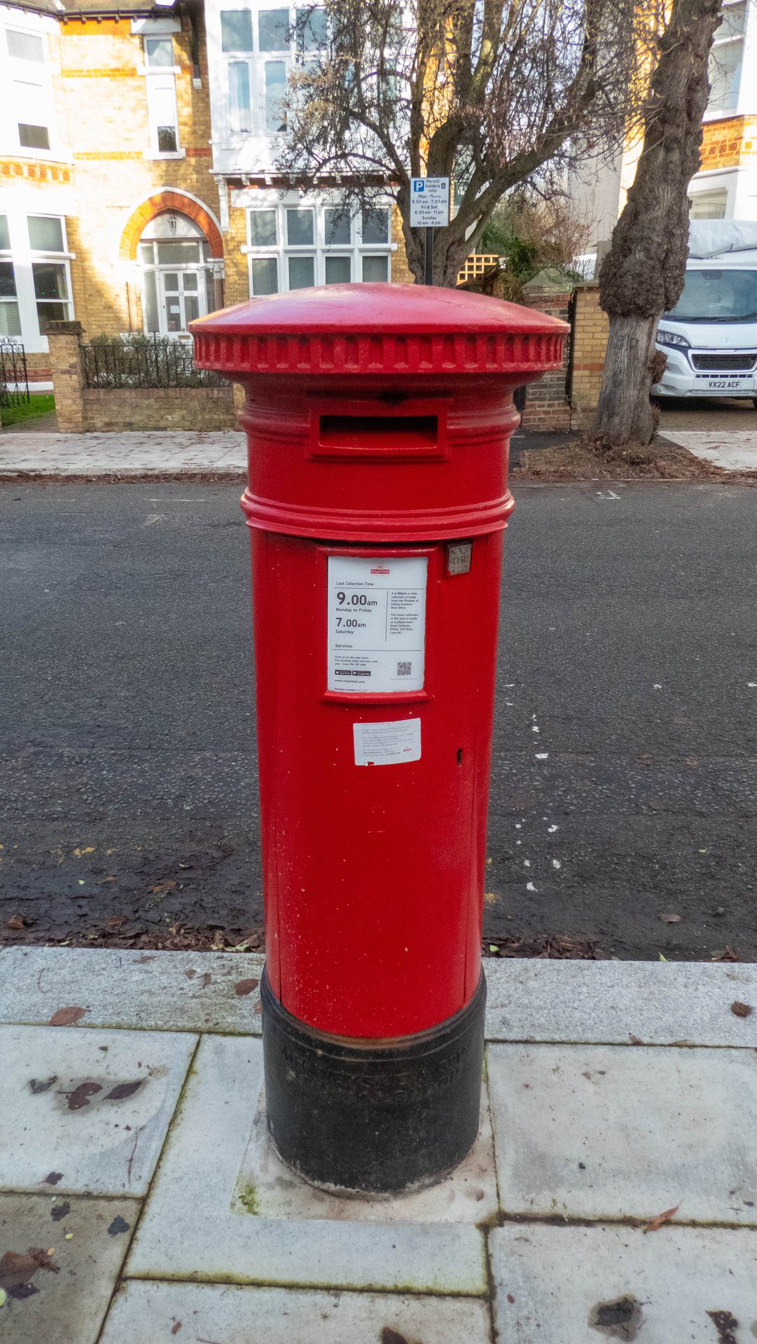 Hamilton Road, Greater London photo 2