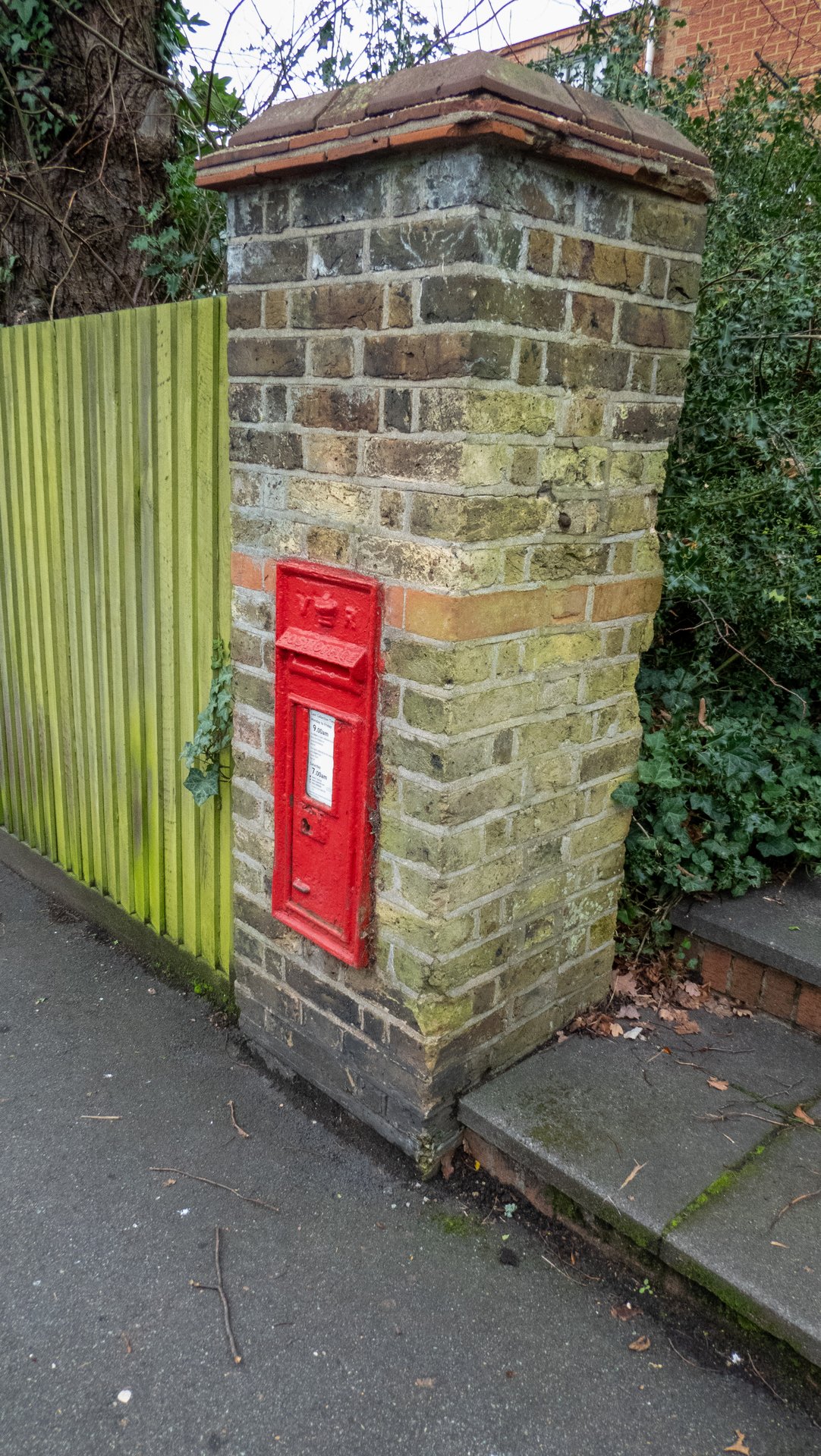 Lyonsdown Road, Chipping Barnet photo 2