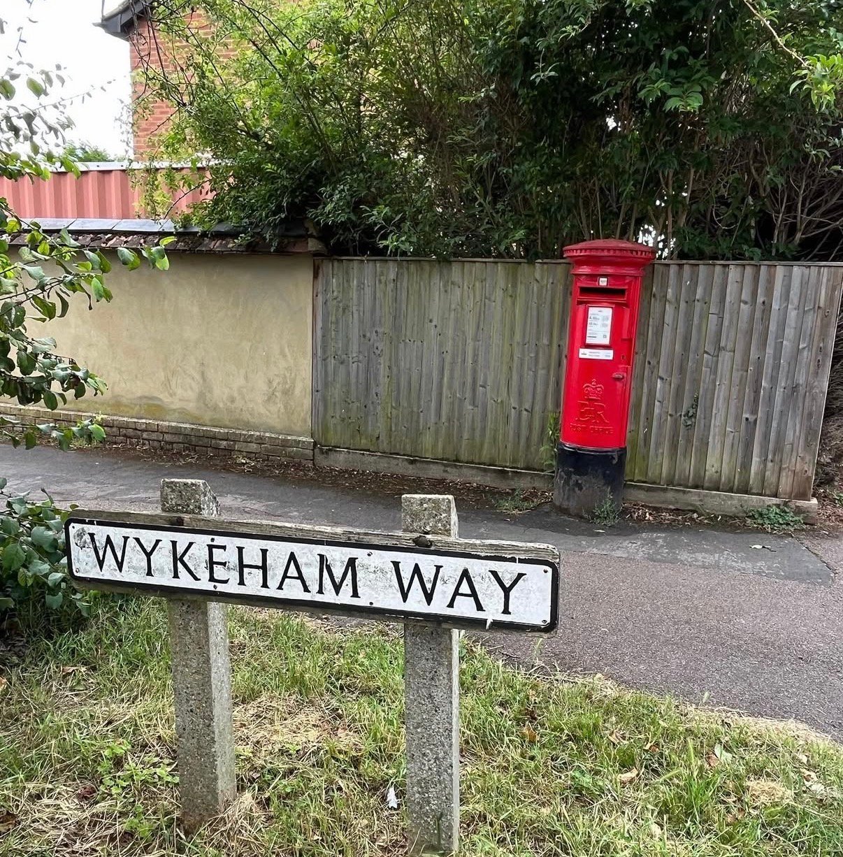 Wykeham Way, Haddenham, Queen Elizabeth II
