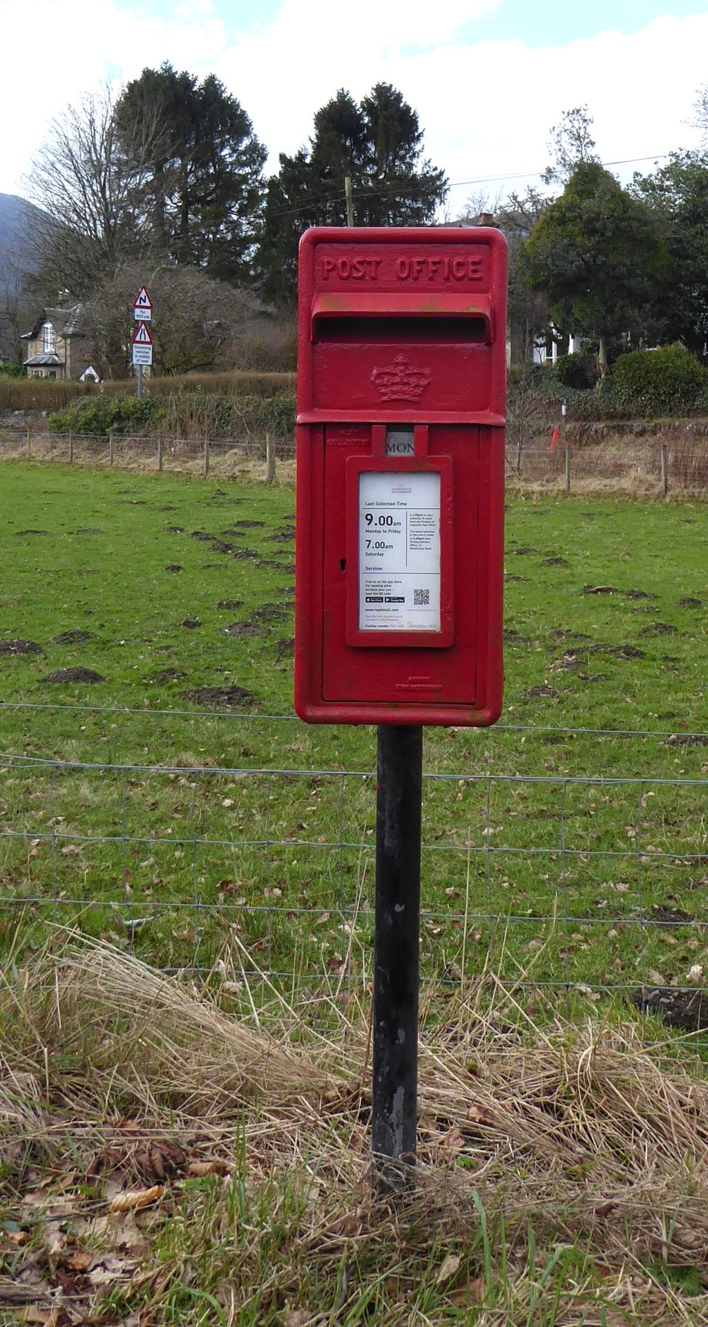 A821, Callander, Scottish Crown