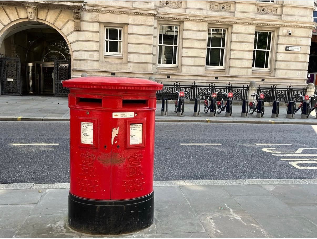 King Edward Street, City of London, Queen Elizabeth II