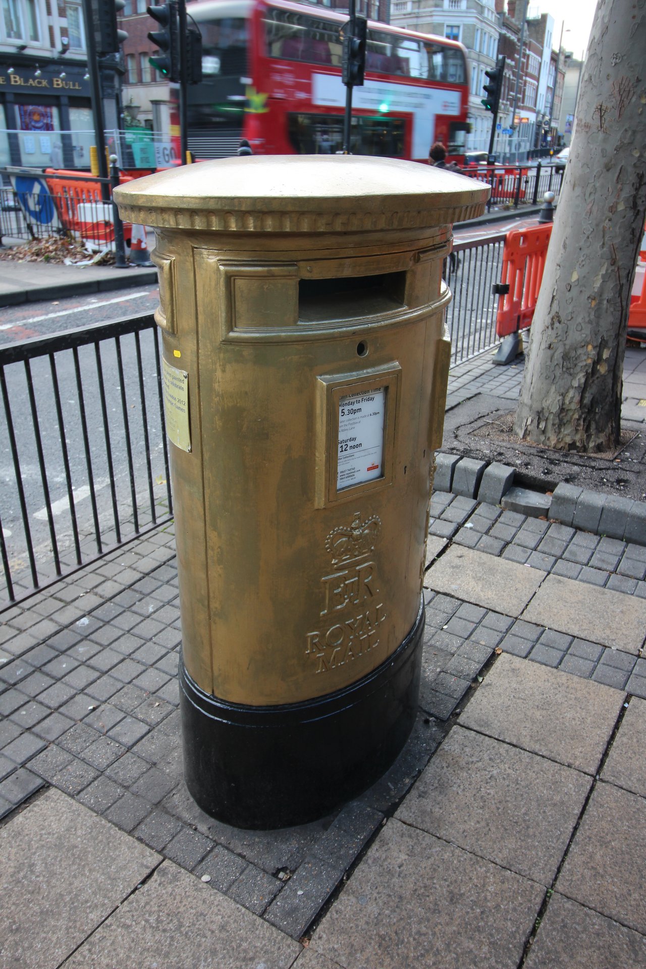 Broadway, Newham photo 8
