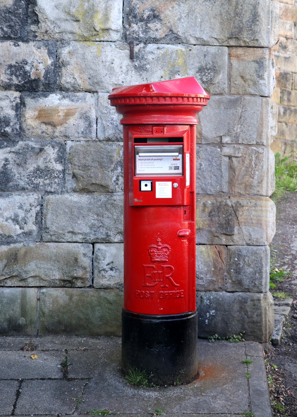 Rise Lane, Todmorden, Queen Elizabeth II