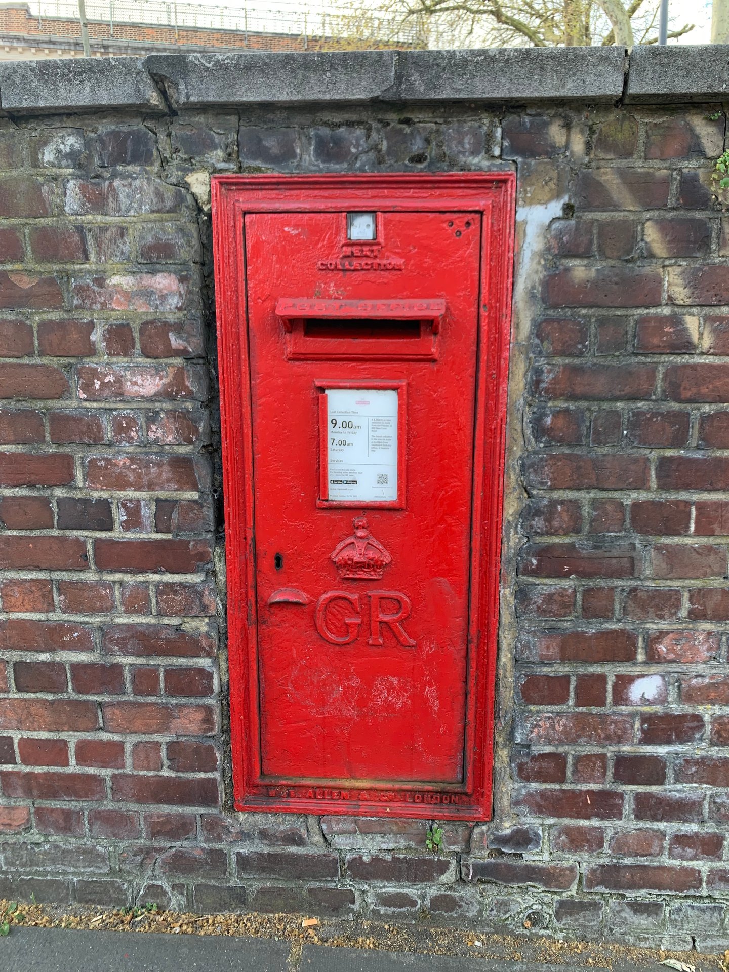 Dixon Road, Greater London photo 2