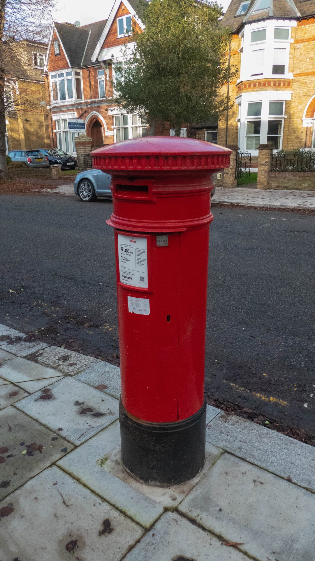 Hamilton Road, Greater London photo 3