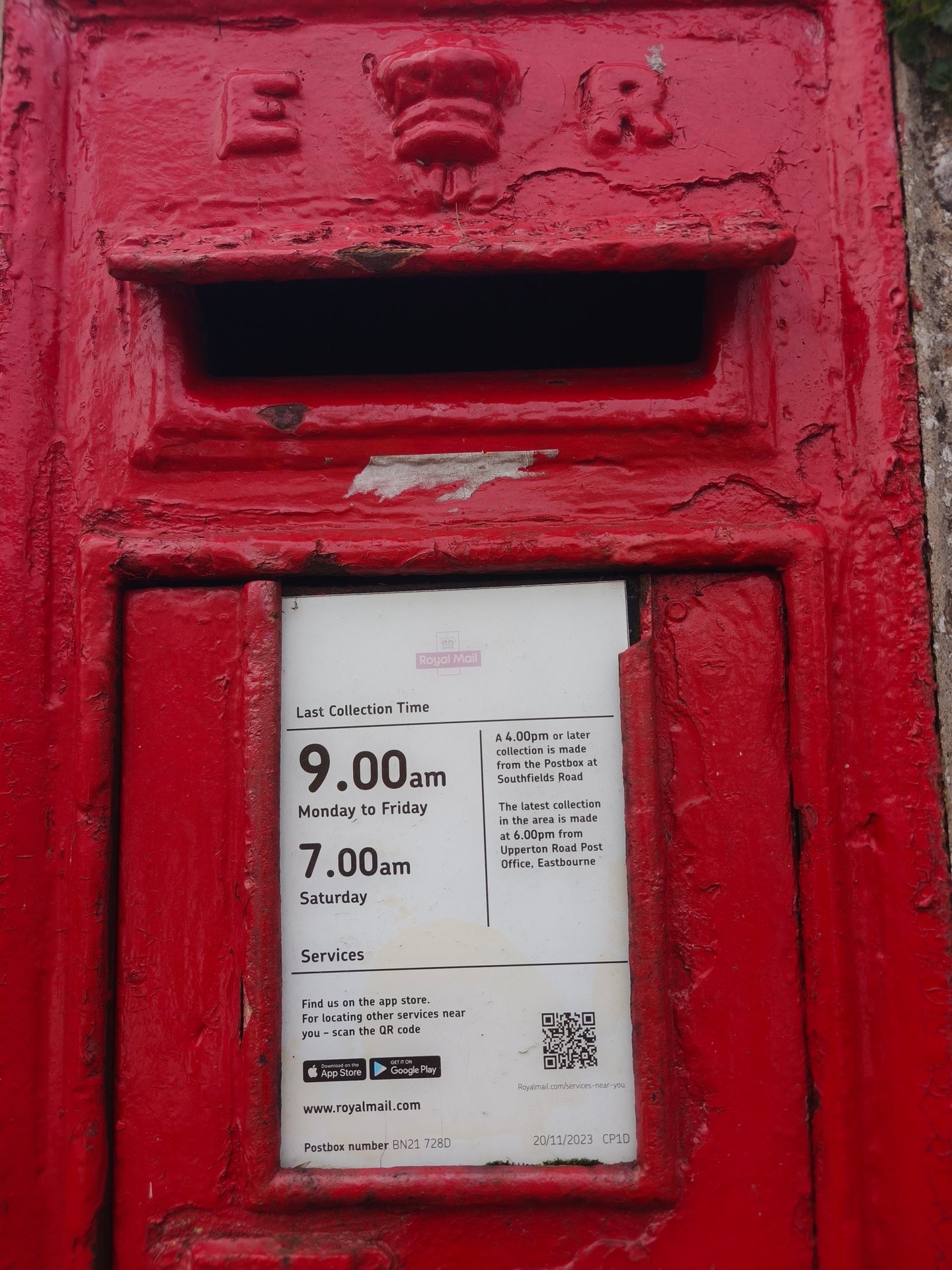 Saffrons Road, Eastbourne photo 2