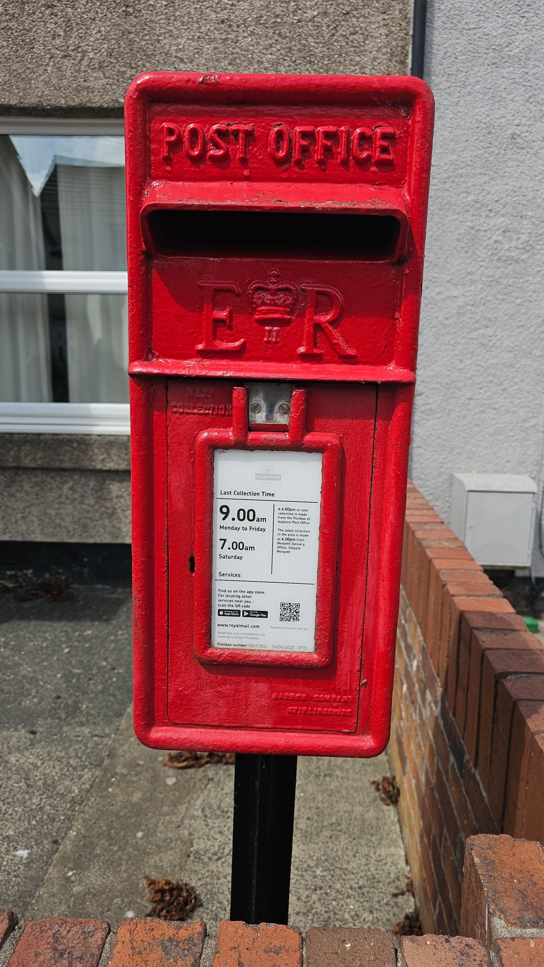 Postbox: Togston Road, Broomhill, Broomhill, Northumberland