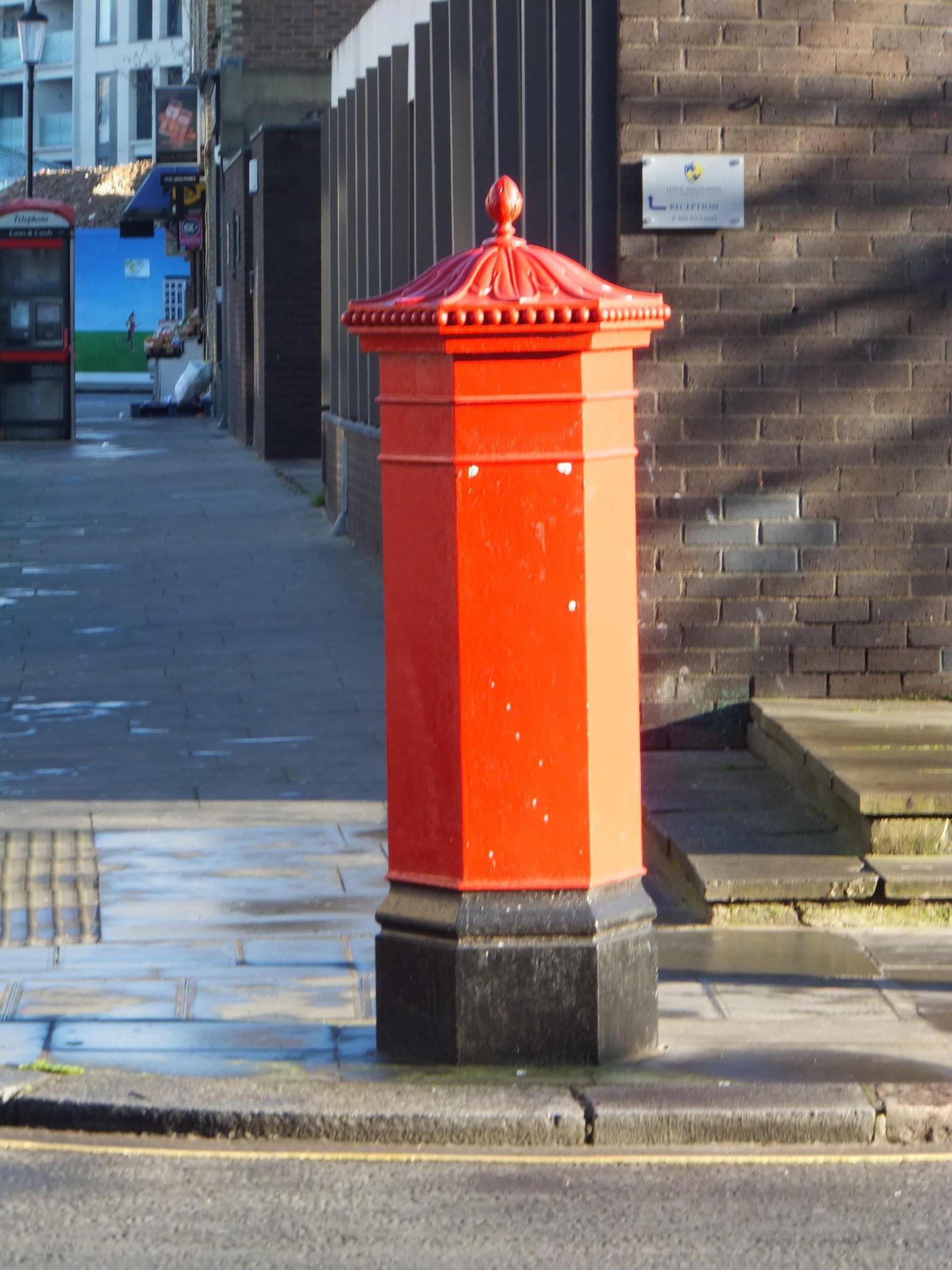 Telford Road, Greater London photo 4