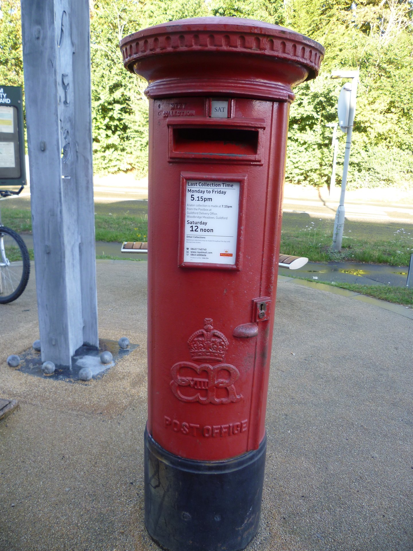 Kingpost Parade, Guildford photo 5