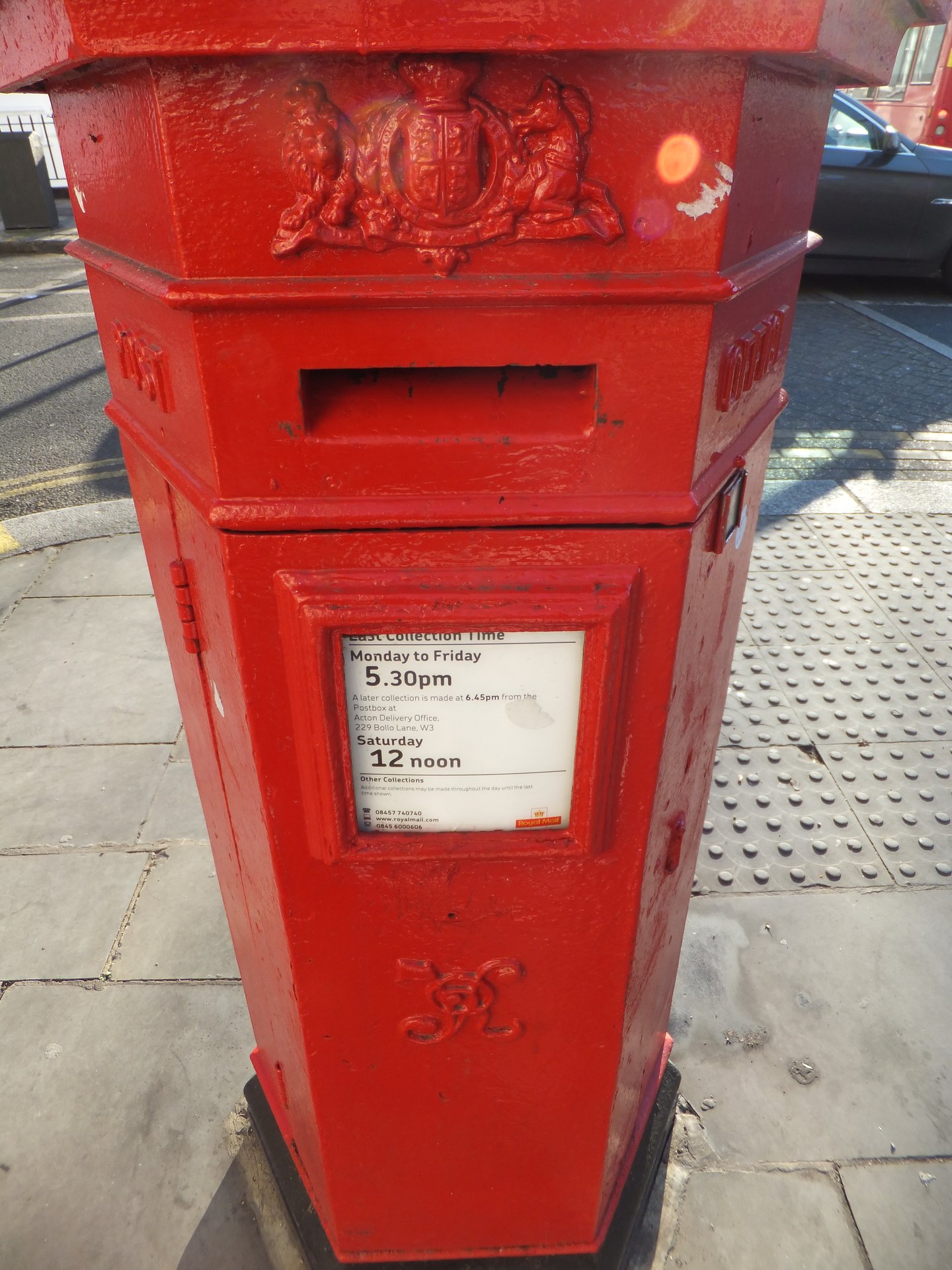 Oxford Gardens, Greater London photo 6