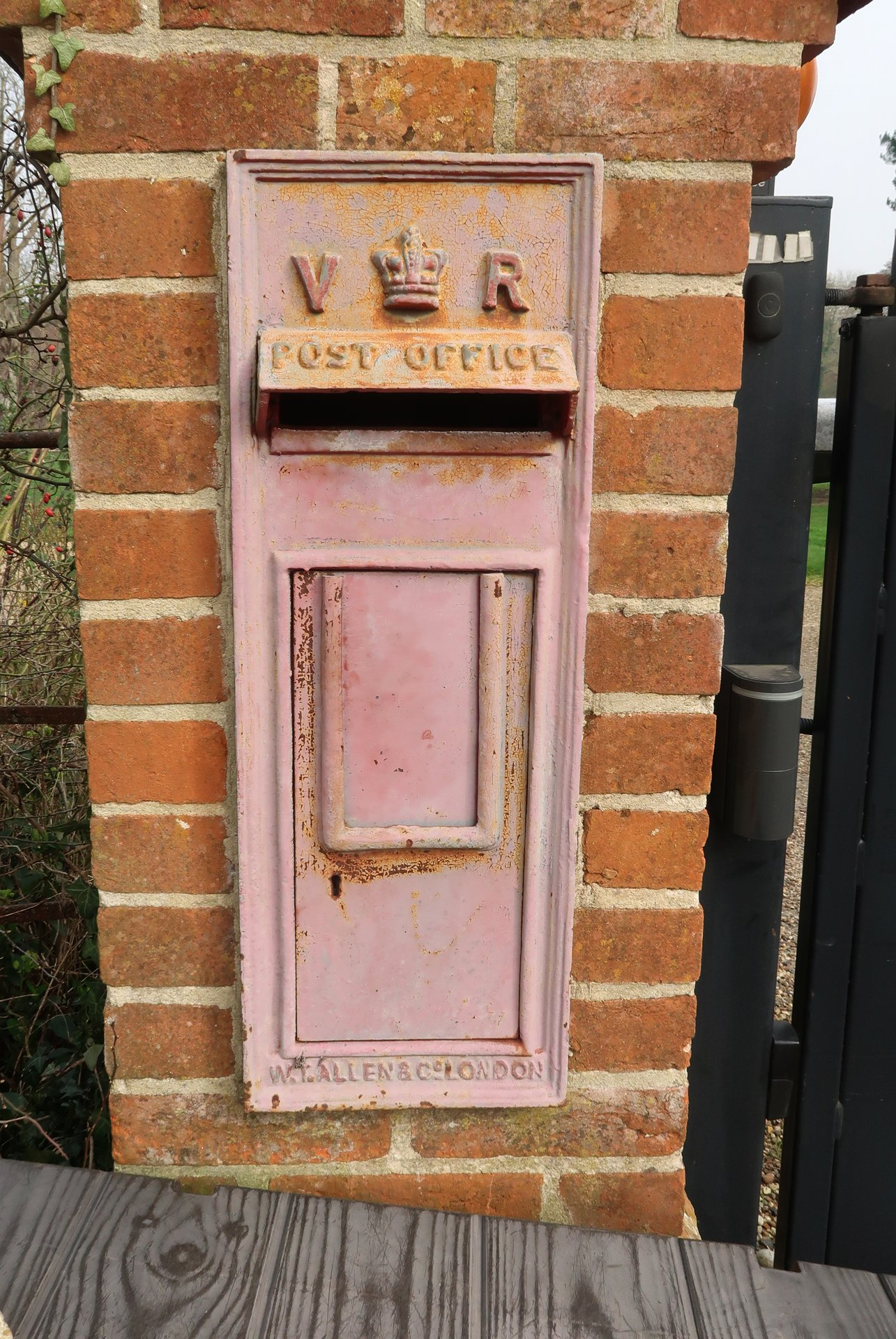 Bruisyard Street, Queen Victoria