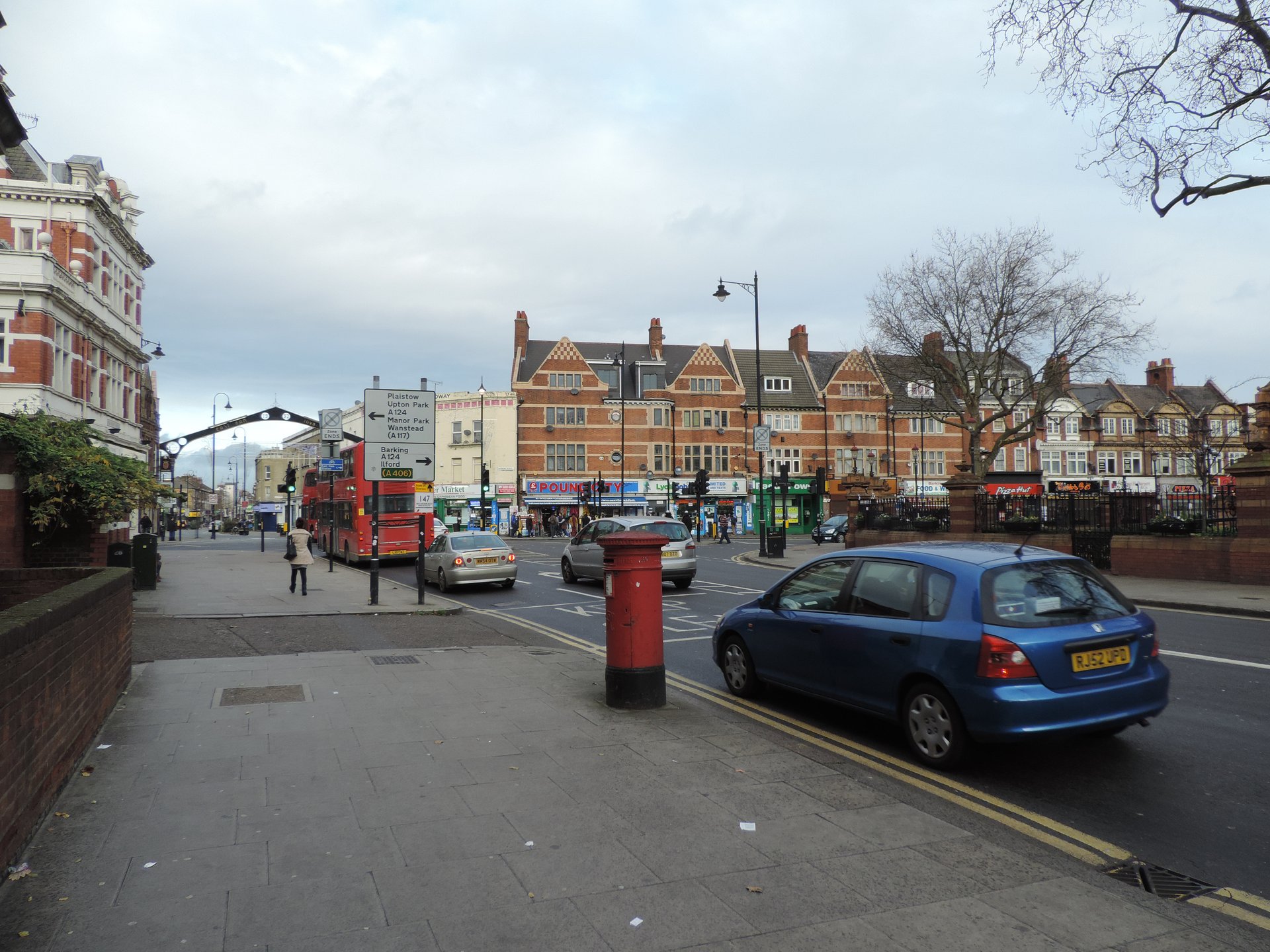 High Street South, East Ham photo 2