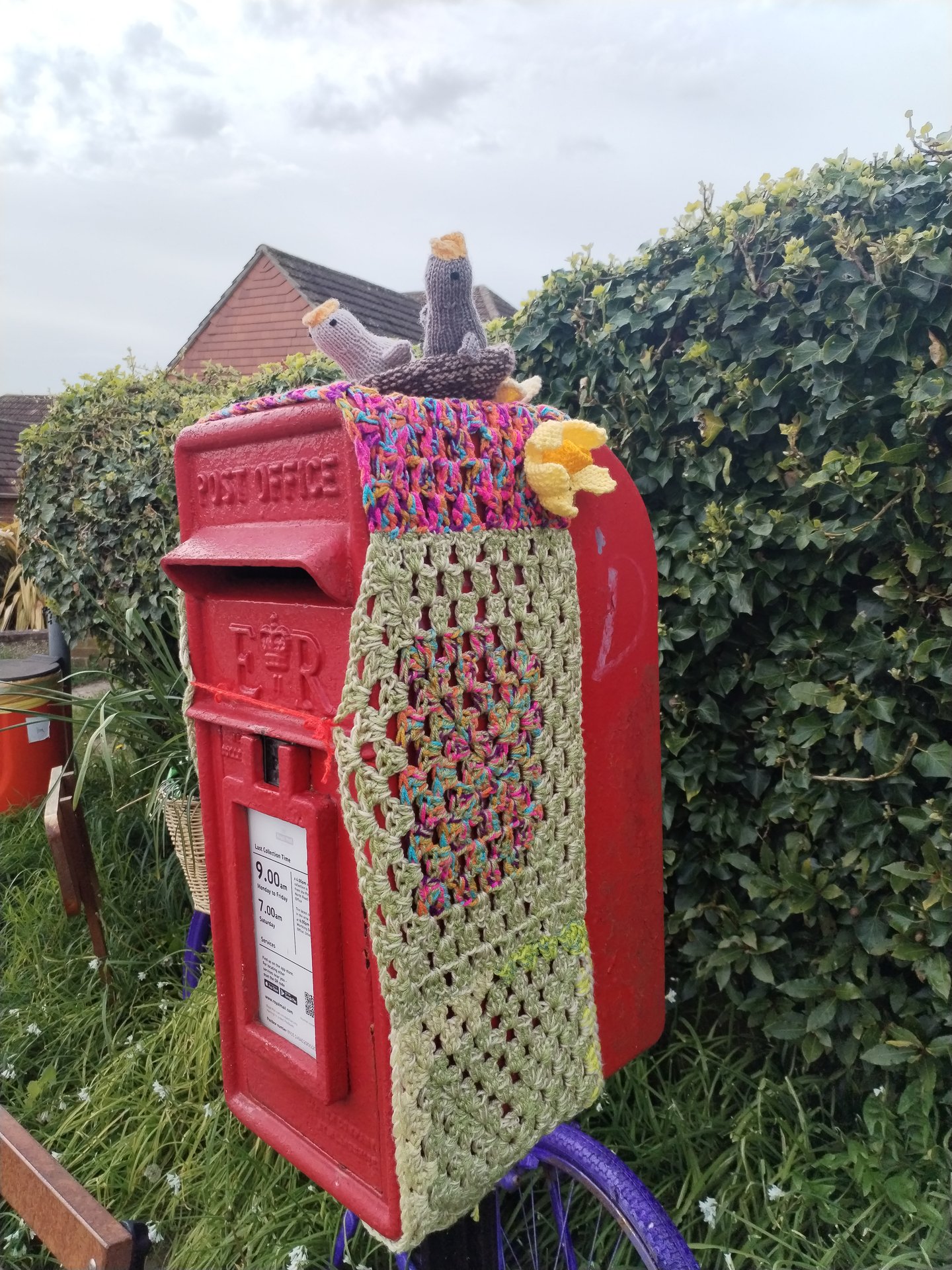 Honeysuckle Close, Lancing photo 3