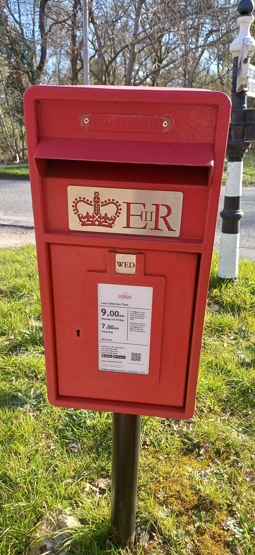 Topleigh Road, Graffham photo 2