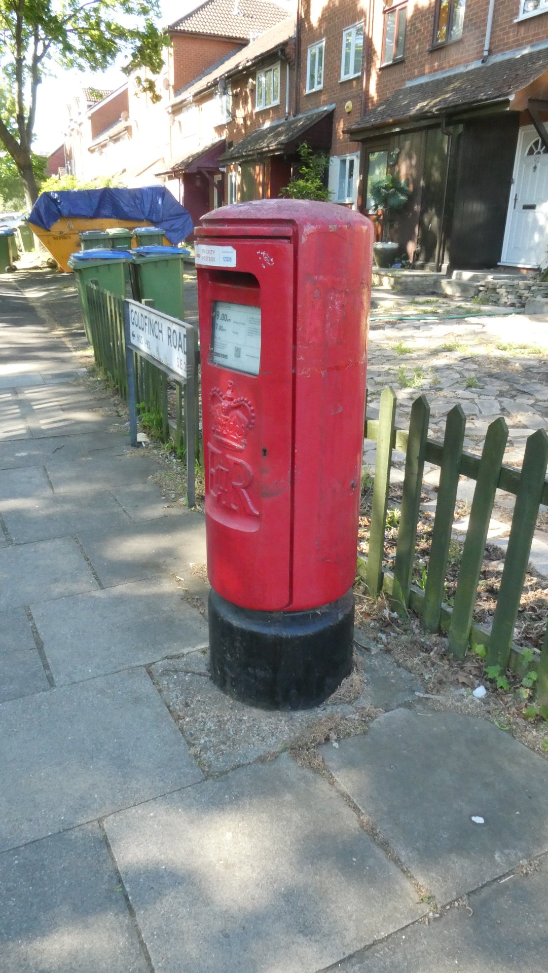 Goldfinch Road, Greater London photo 2