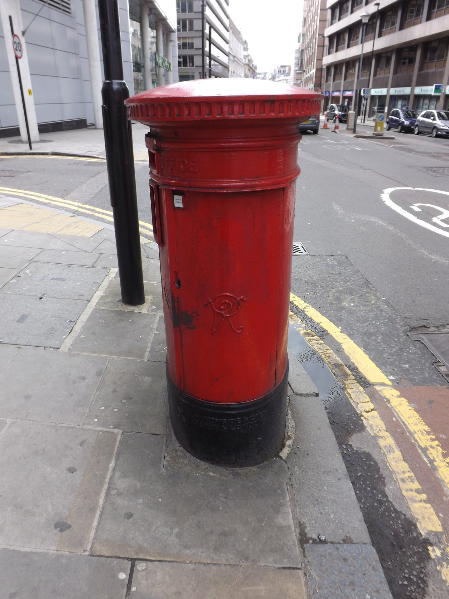 Lackington Street, Greater London photo 2