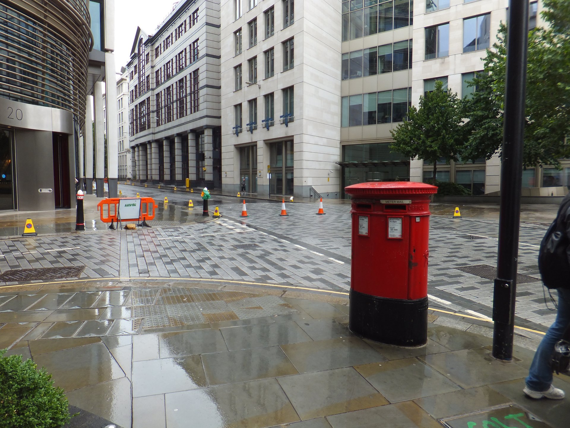 Gresham Street, City of London photo 3
