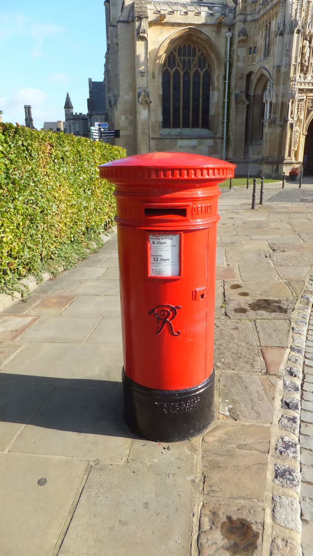 Cathedral Close, Gloucester photo 2