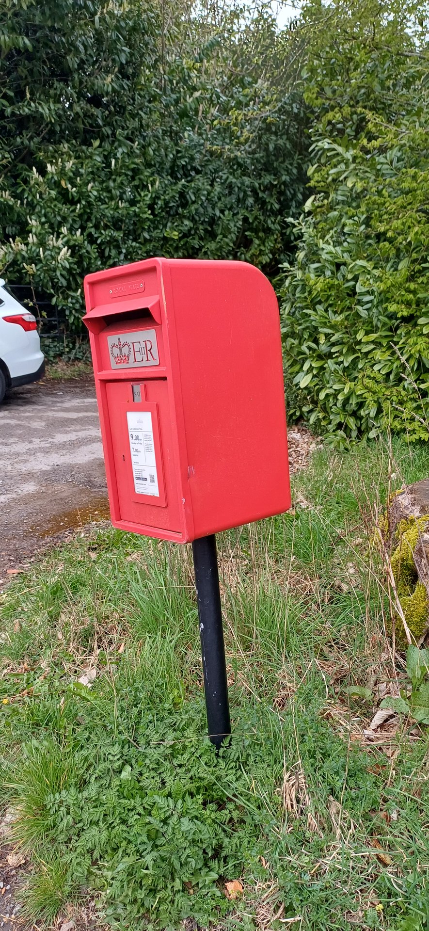 B2146, Compton photo 2