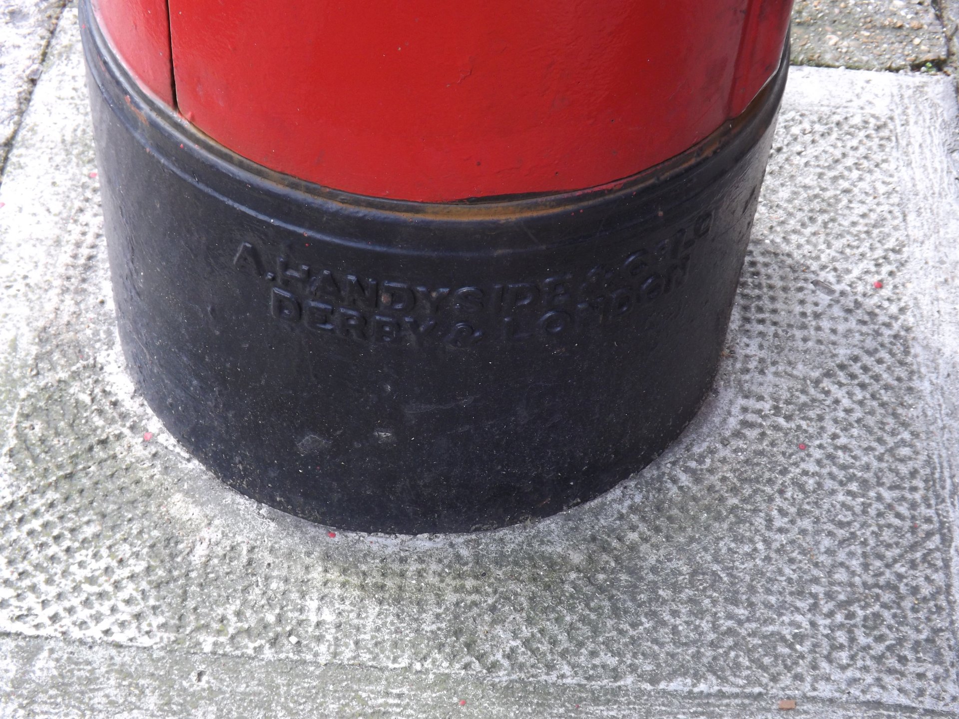 Auriol Road, Greater London photo 3