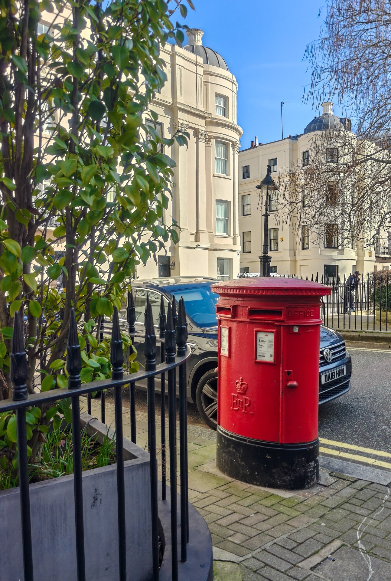 Victoria Square, City of Westminster photo 2