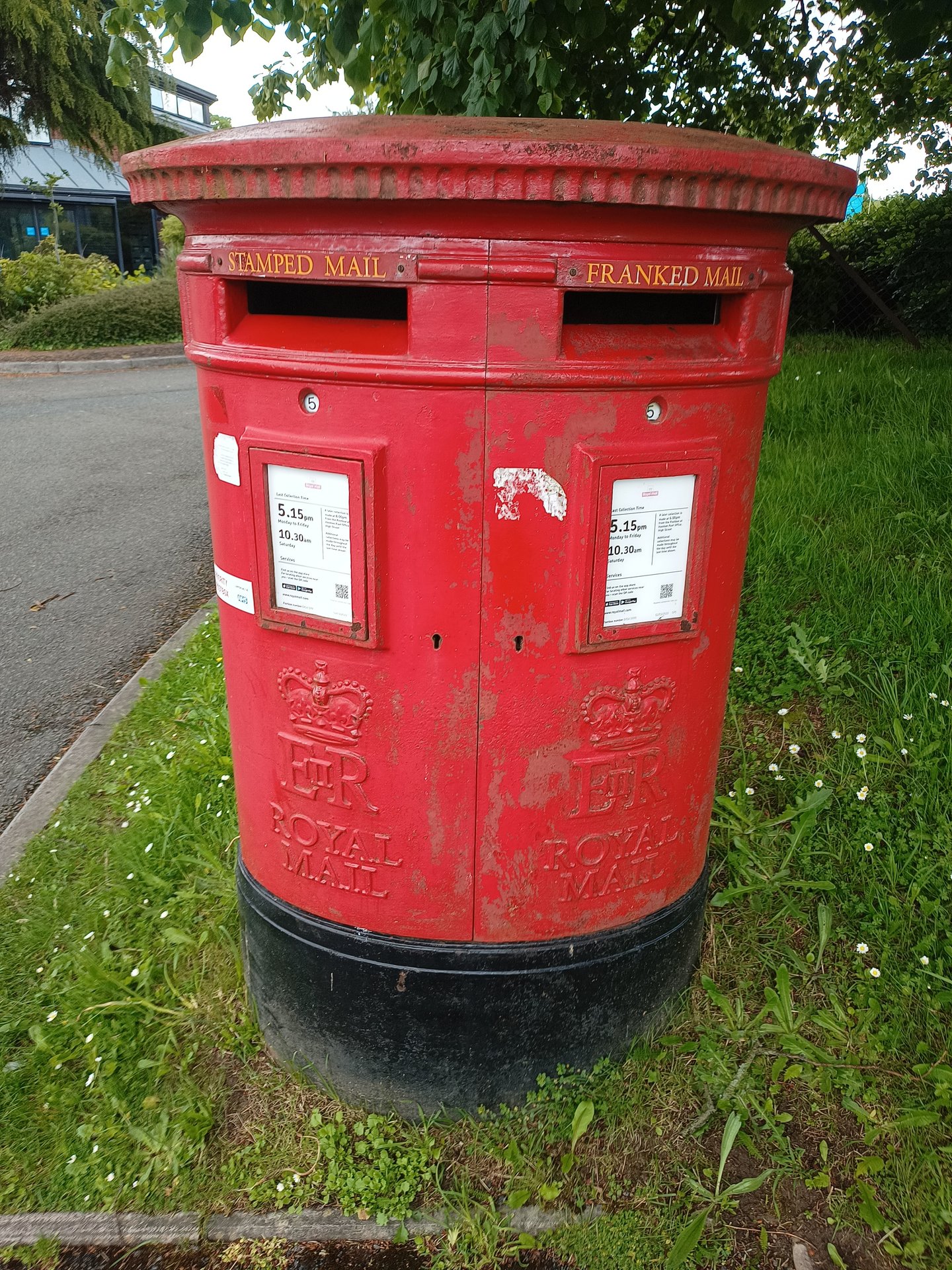 Heathpark Way, Honiton, Queen Elizabeth II
