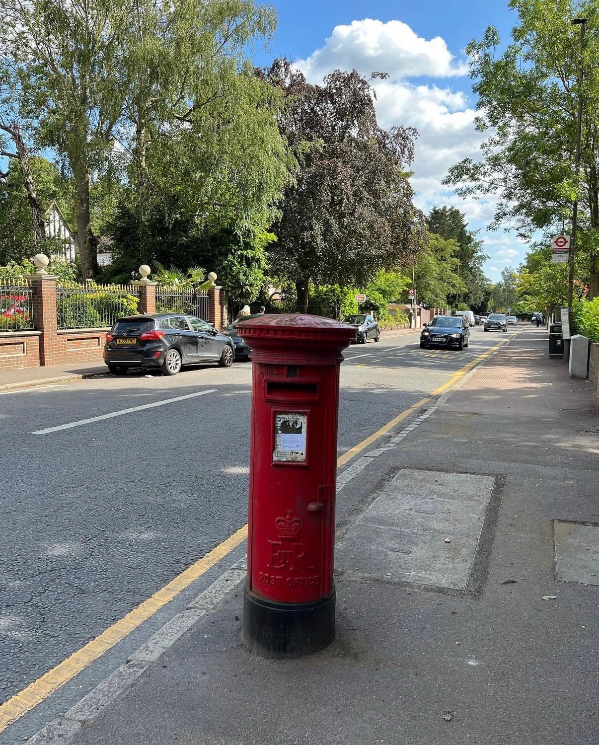 Court Road, Well Hall, Queen Elizabeth II