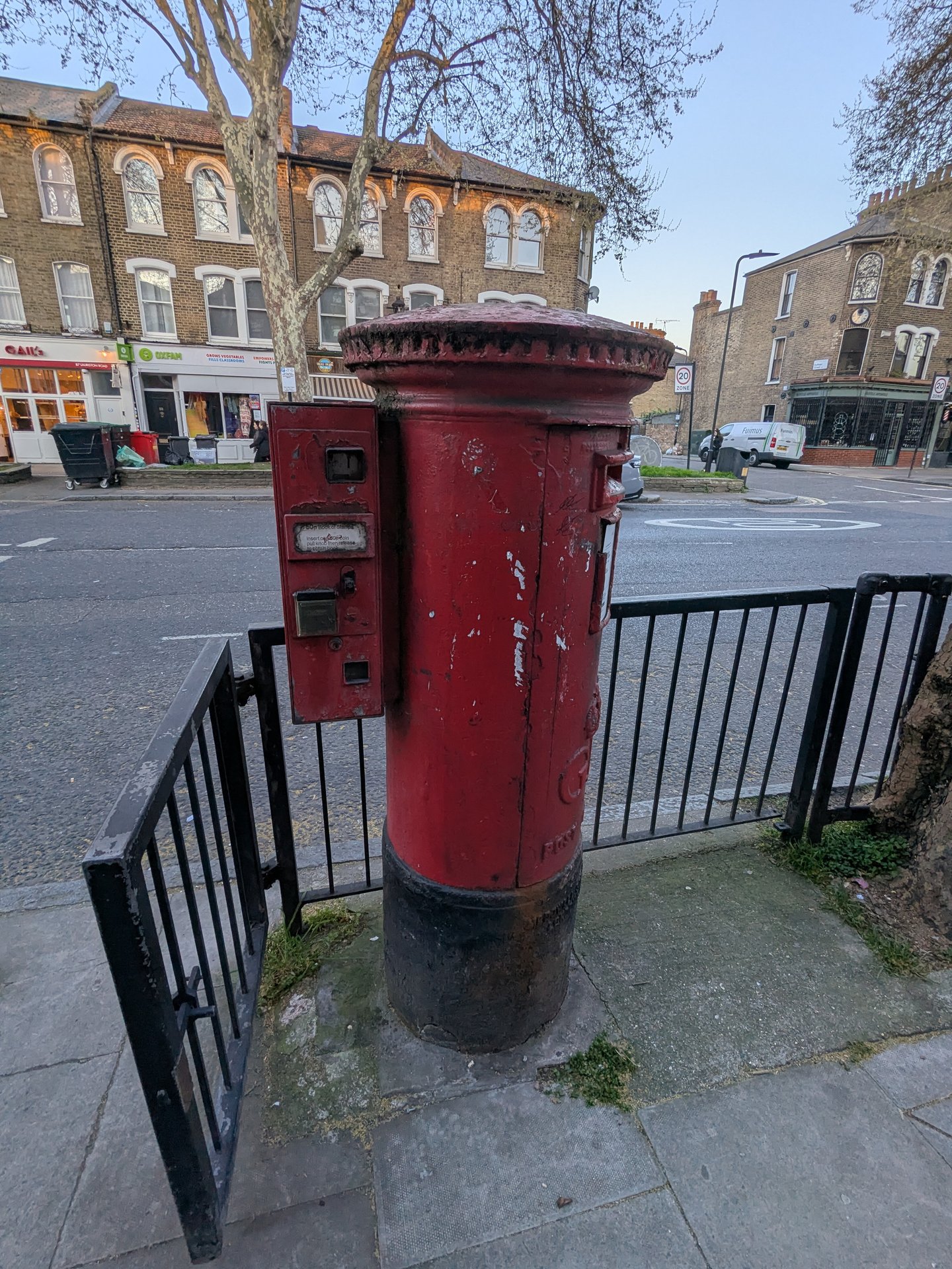 Lauriston Road, Hackney photo 2
