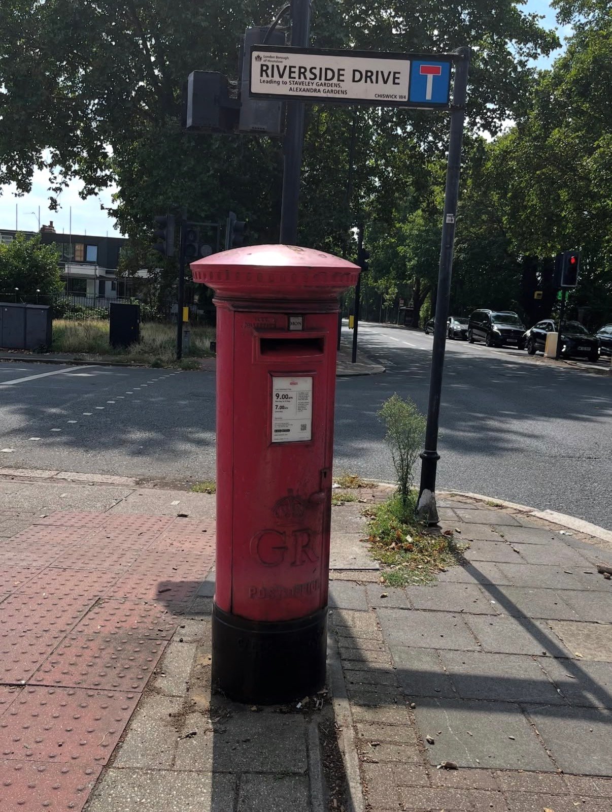 Riverside Drive, Greater London, King George V