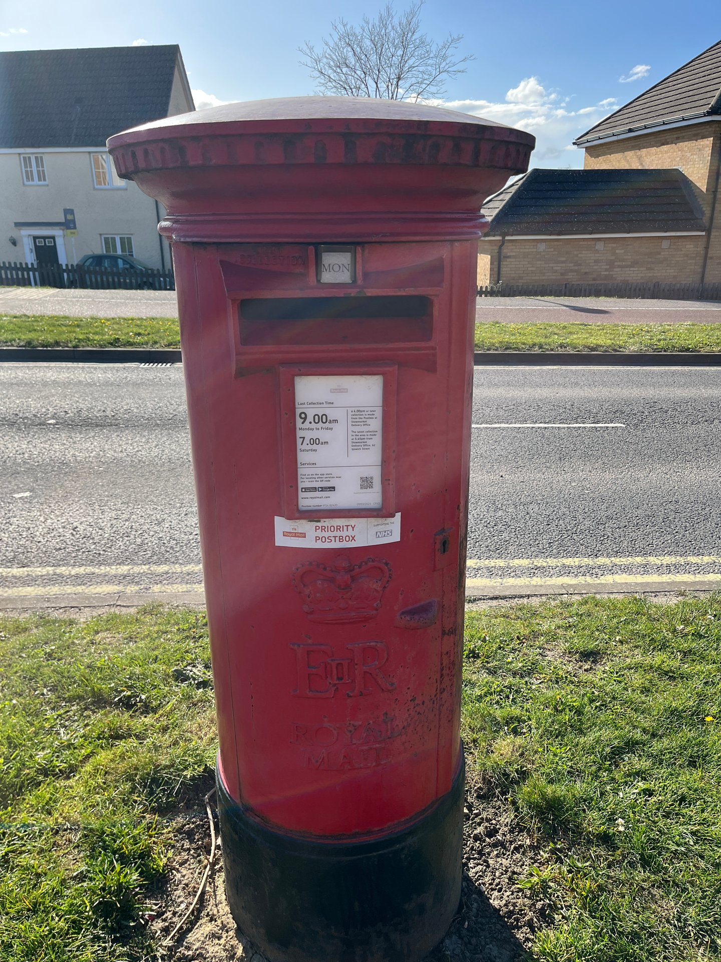 Gun Cotton Way, Mid Suffolk, Queen Elizabeth II