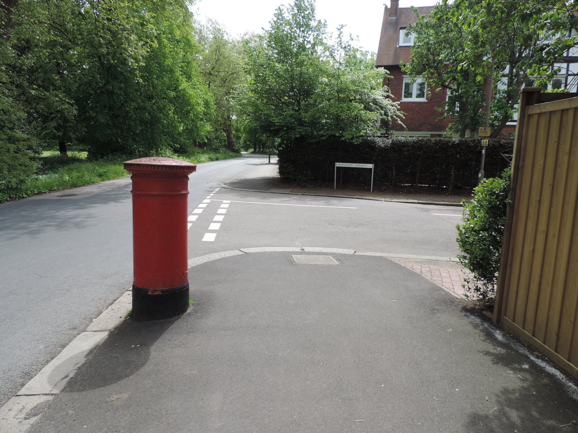 Telegraph Road, London Borough of Wandsworth photo 2