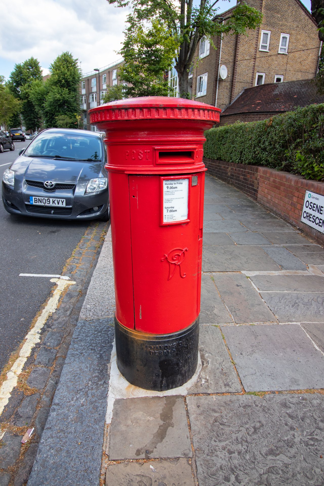 Busby Place, Camden photo 5