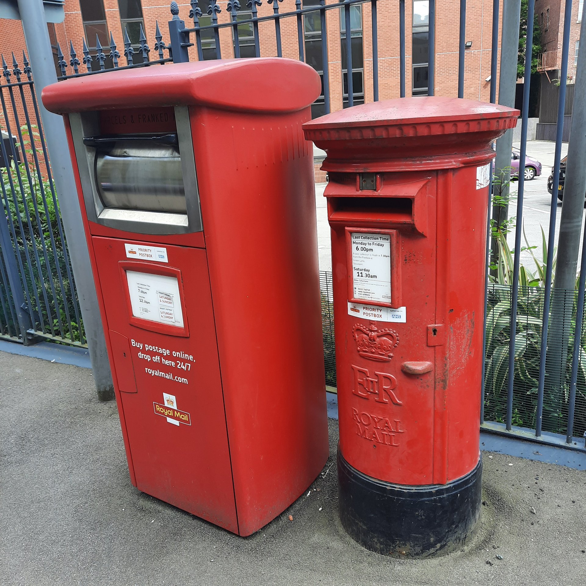 Exchange Street, Stockport, Queen Elizabeth II
