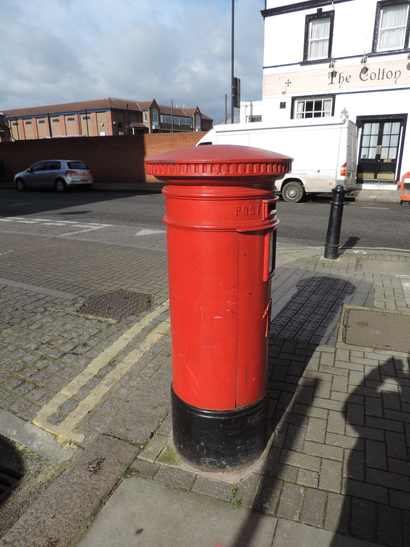 Greyhound Road, Greater London photo 2