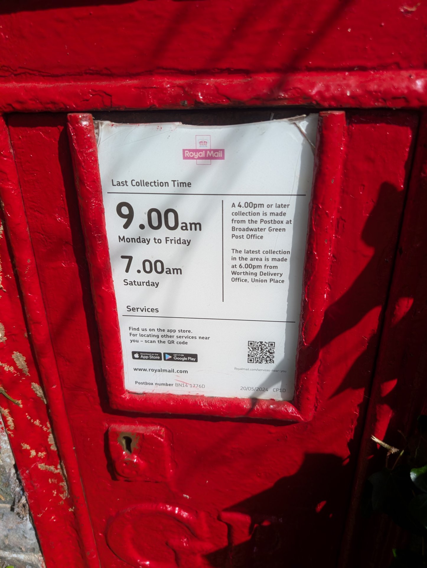 Hillside Avenue, Worthing photo 2