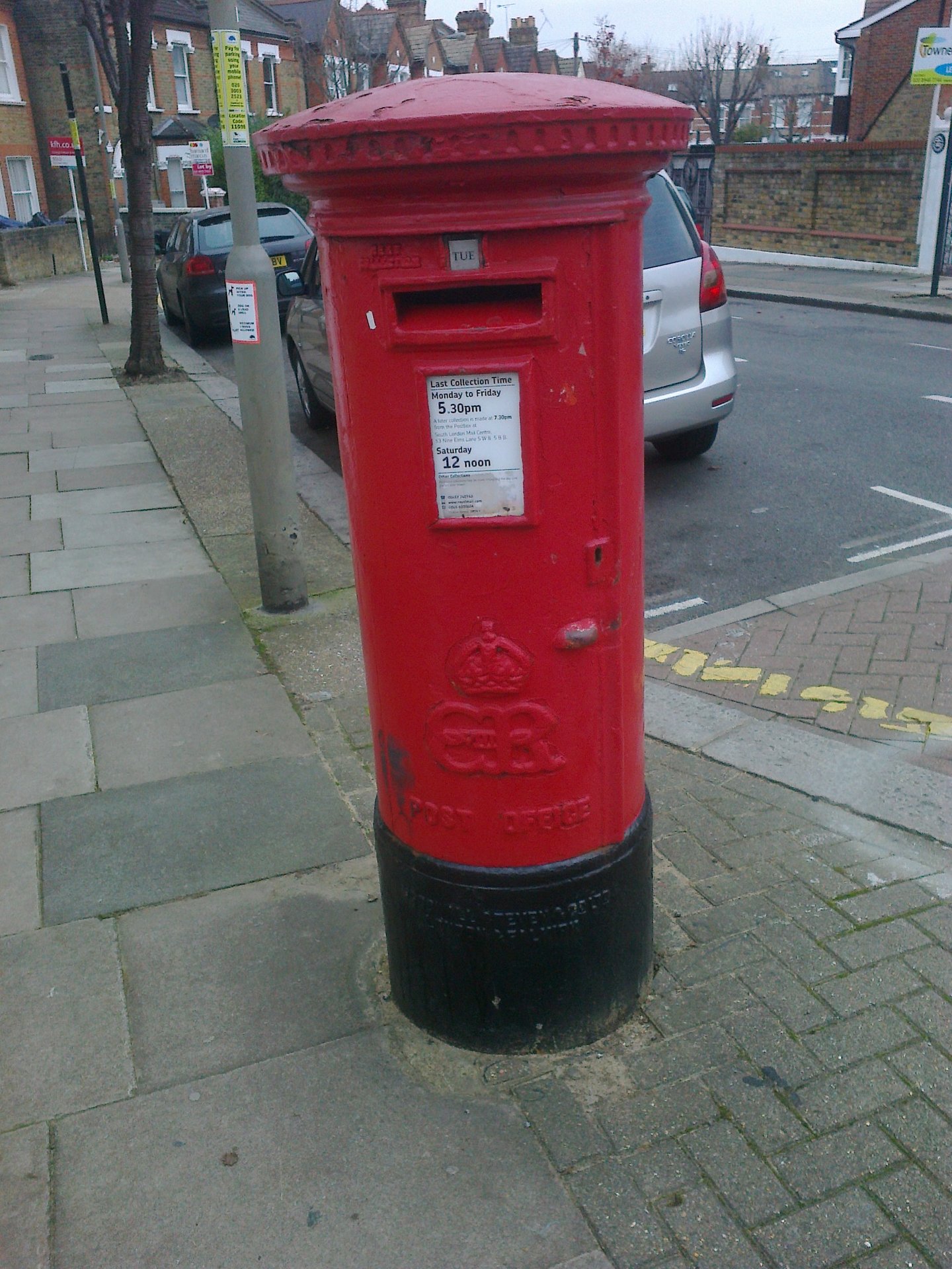 Dingwall Road, Greater London photo 2