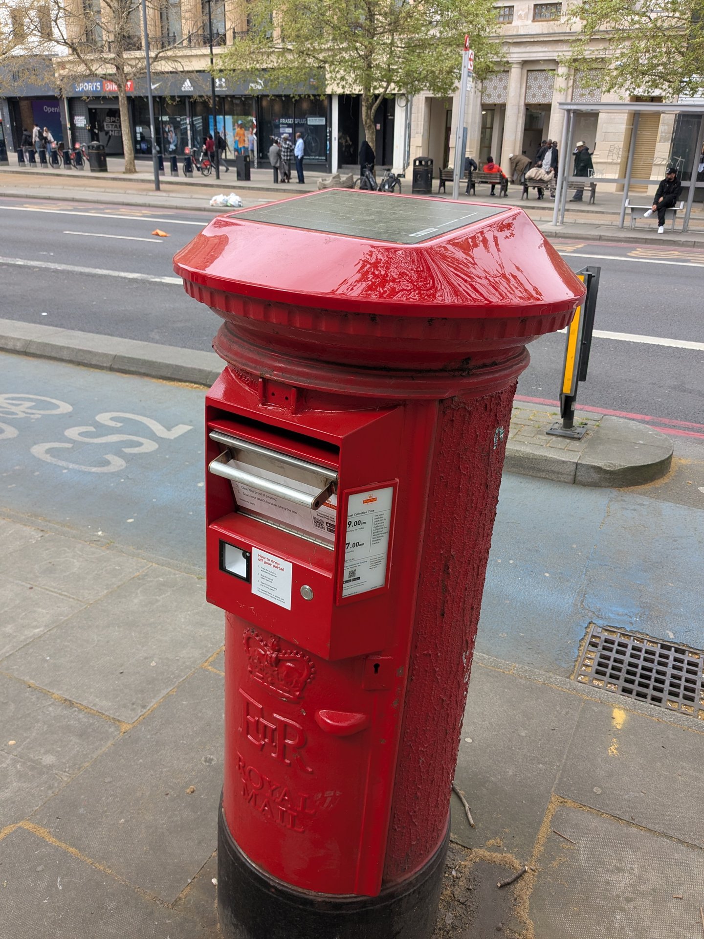 Mile End Road, Stepney photo 3