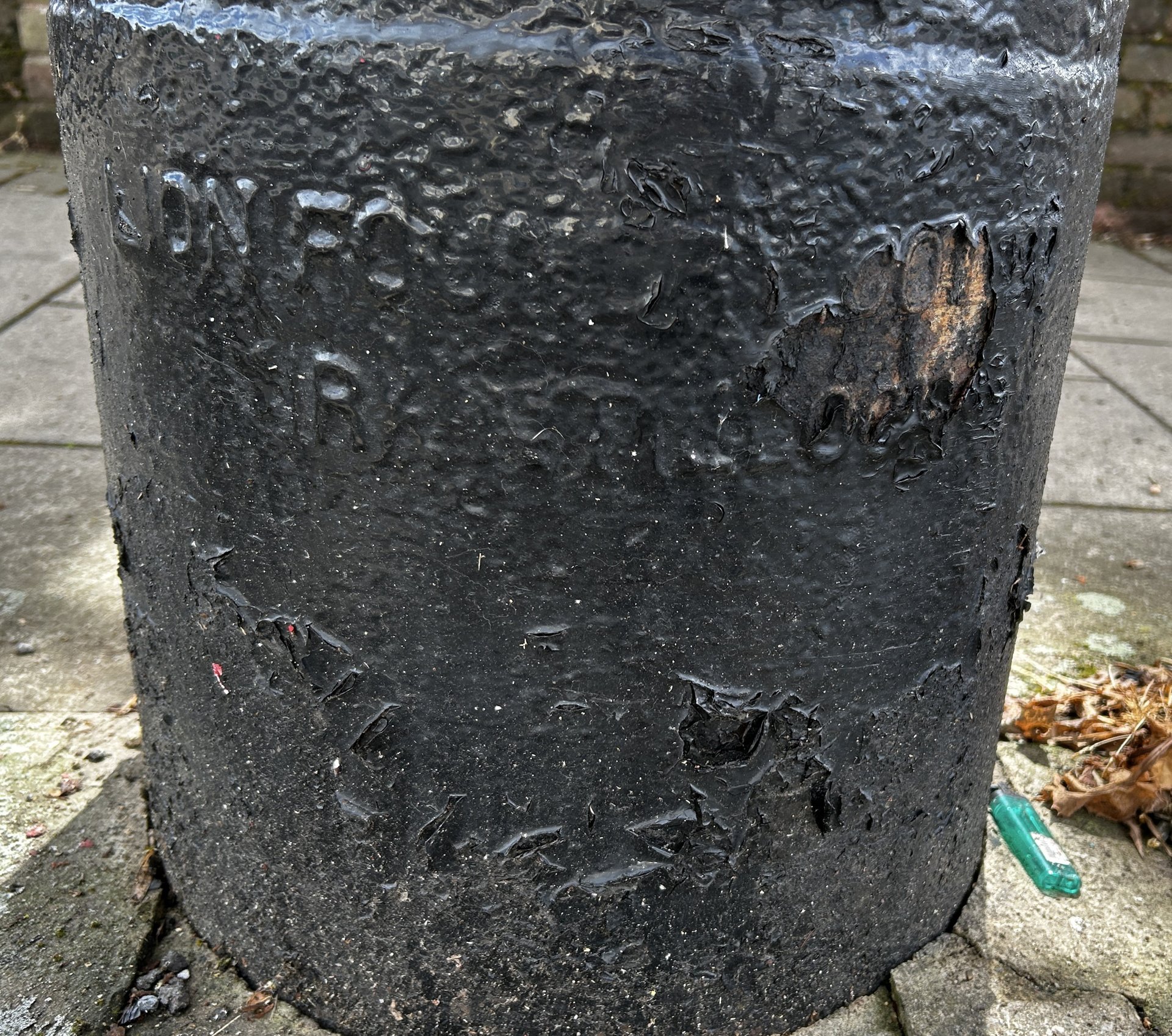 Welldon Crescent photo 3