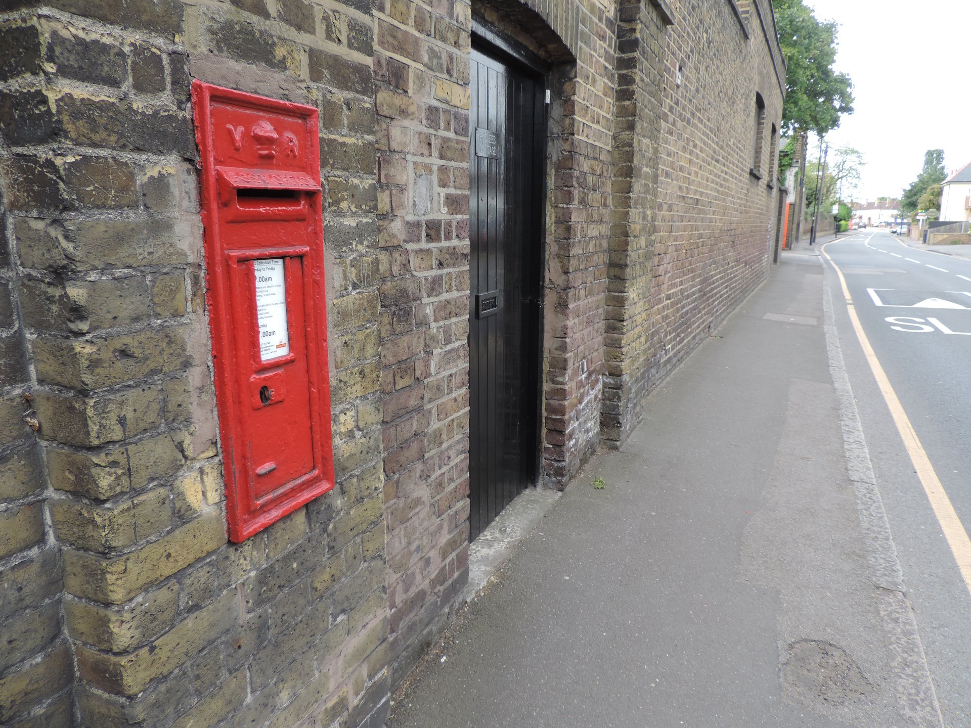 Worton Road, Greater London photo 2