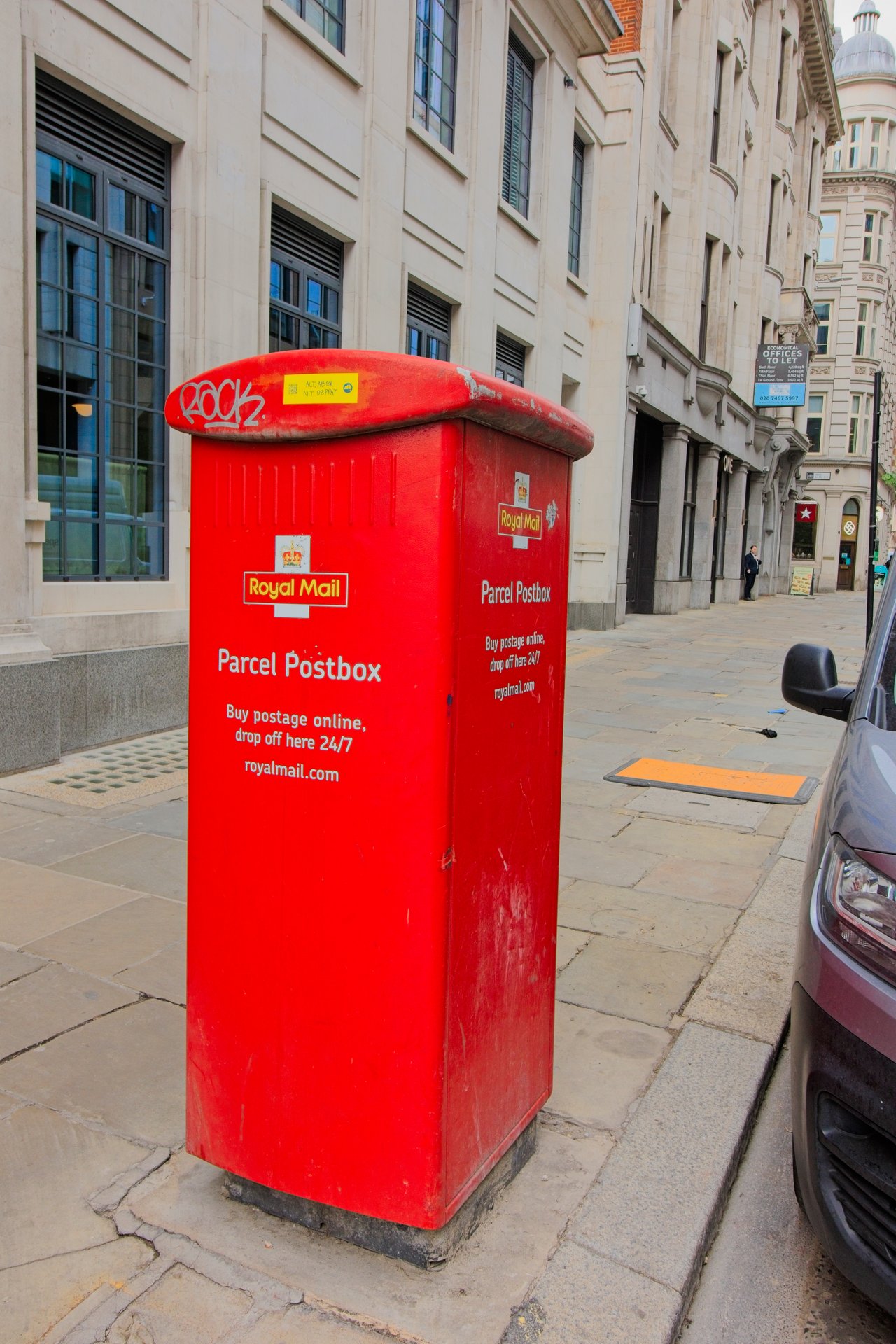 Great Tower Street, City of London photo 2